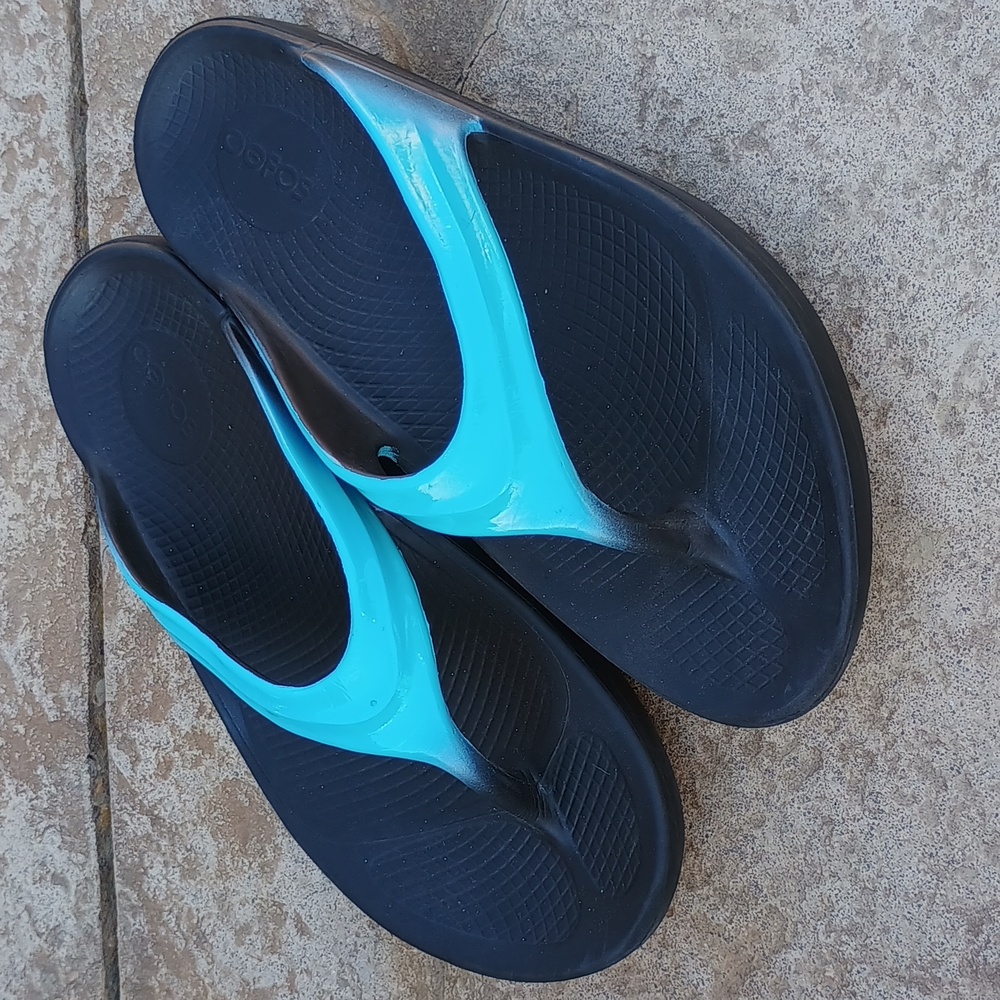 OOFOS OOlala Flip Flops Sandals Women's Size 10 EUC